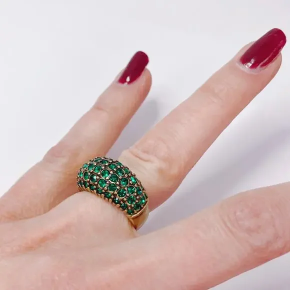 Signed Heidi Daus Gold Tone Green Crystal Dome Cocktail Designer Ring Size 5.75
